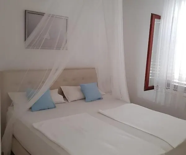 Casa de hóspedes Apartment Zecevo Zečevo